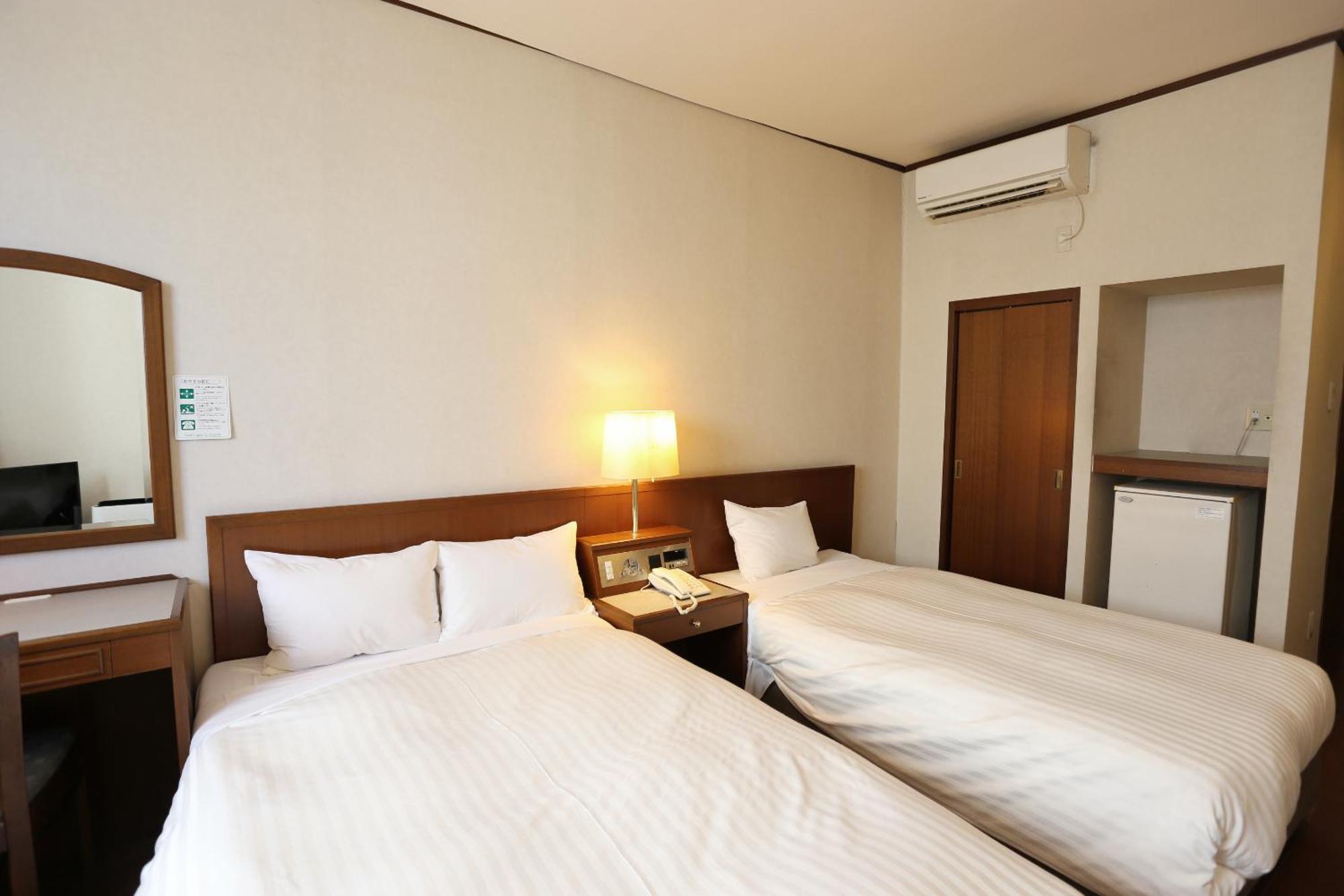 Hotel Castle Inn Suzuka Exteriör bild